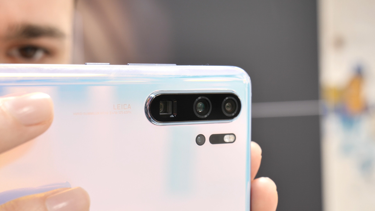 Huawei diminue la production de ses smartphones haut de gamme