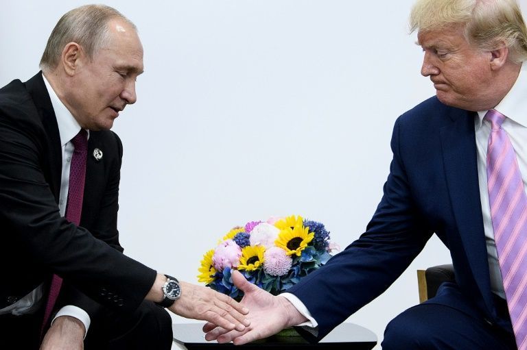 Trump dit que Poutine «  demandera probablement  » la levée des sanctions