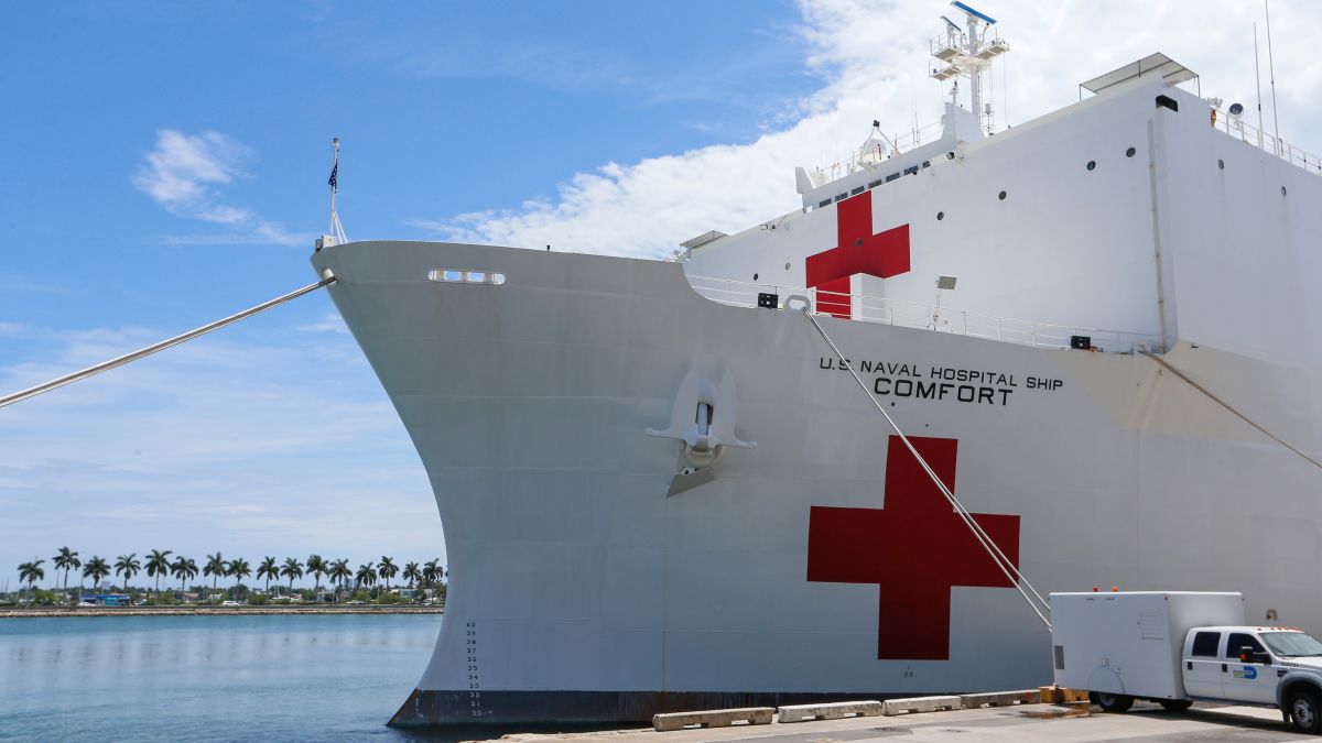 Les navires-hôpitaux de la Marine promis par la Maison Blanche peuvent prendre des jours ou des semaines pour être lancés