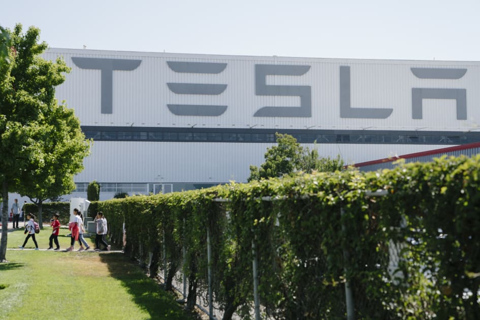 Tesla pourrait rappeler le personnel de l’usine de Fremont au travail cette semaine
