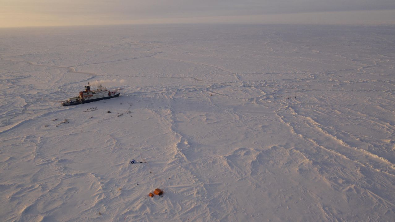 Retard de virus et début de la fonte des glaces pour une mission scientifique dans l’Arctique