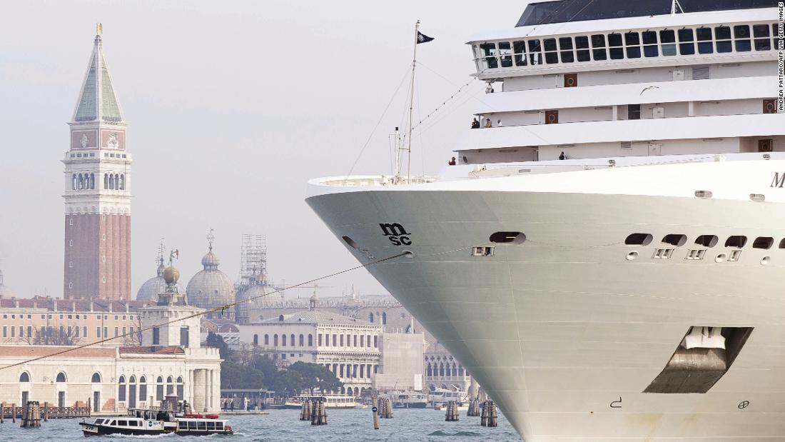 Venise et les navires de croisière: l’histoire de l’interdiction gouvernementale