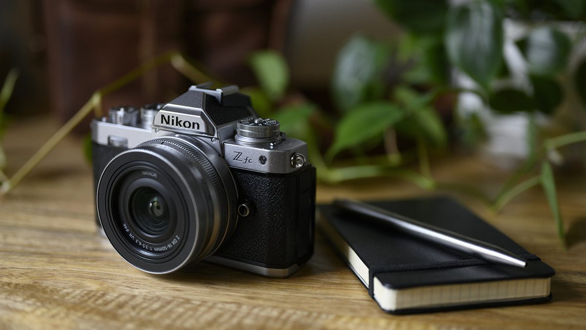 Nikon passe au rétro avec le Z fc sans miroir