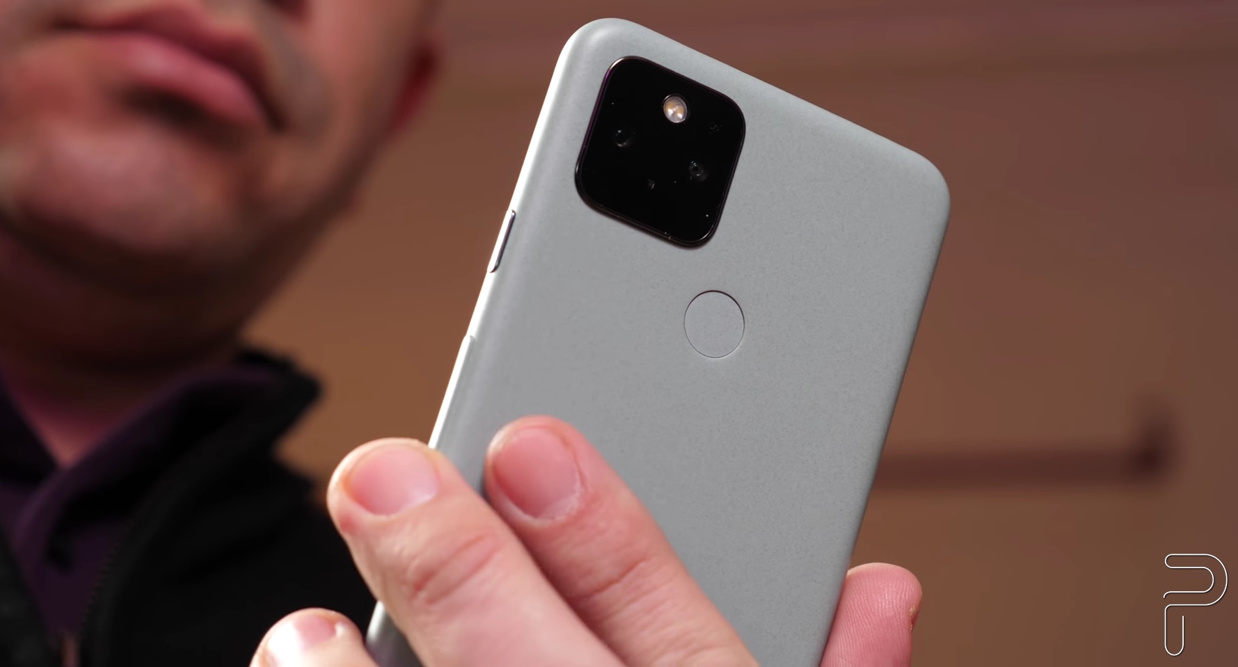 Le prochain Pixel 6 pourrait avoir un support de charge sans fil avec des ventilateurs de refroidissement