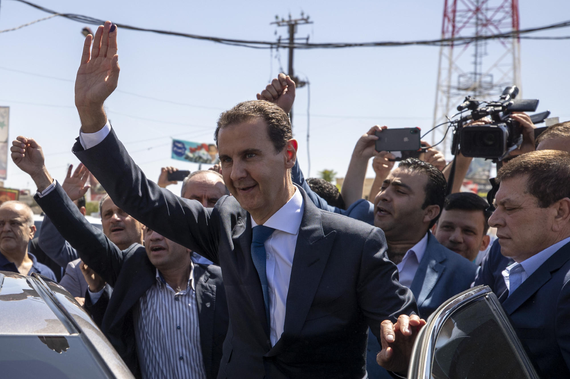 Syrie : le président décrète une augmentation de salaire de 50 % en pleine crise