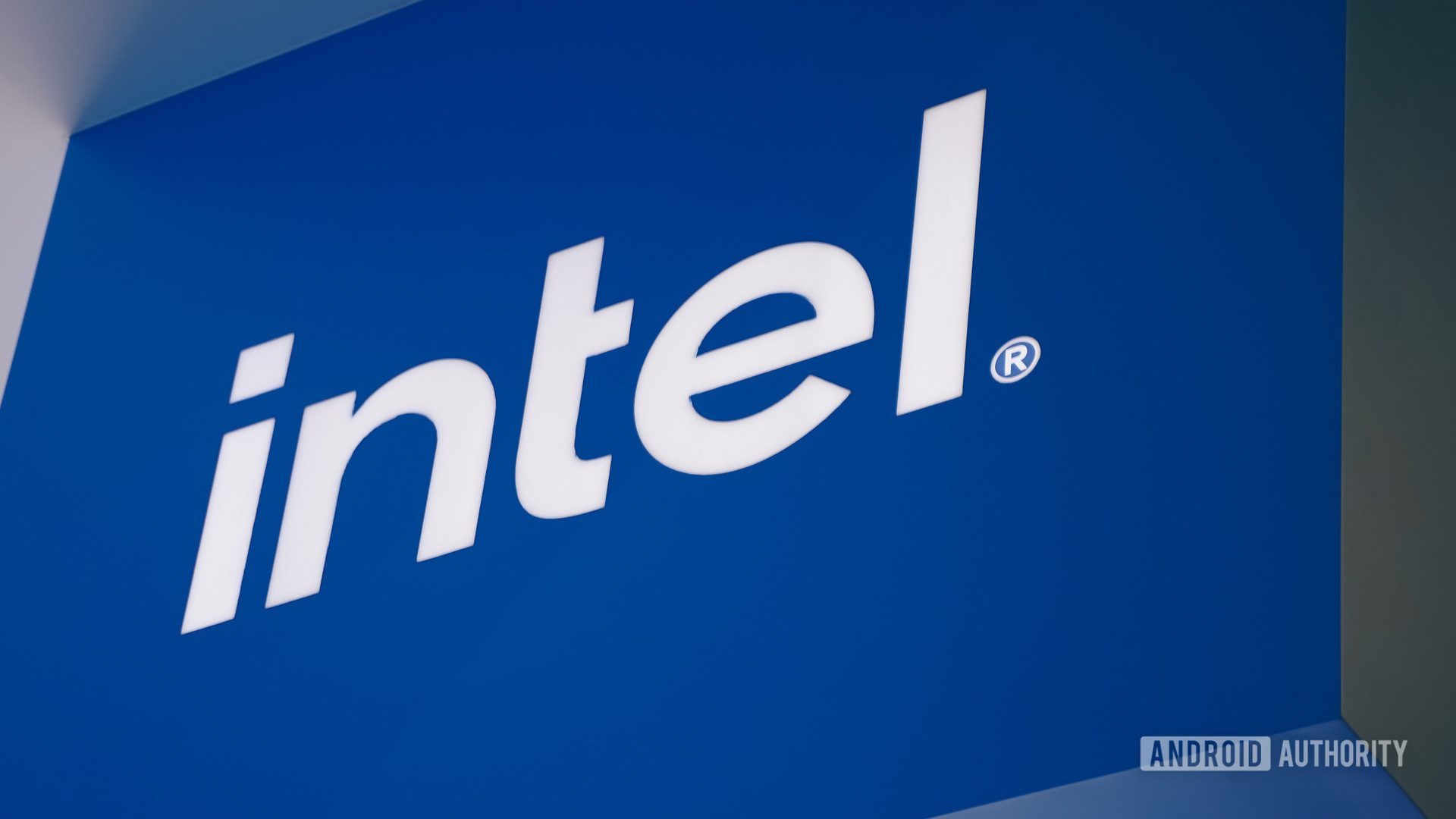 Intel veut aider à rendre Windows compatible avec Android et iOS